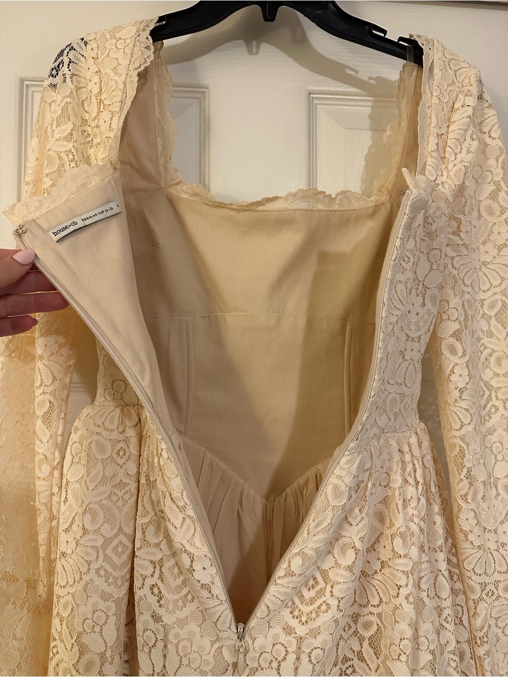 House of CB Fae Lace Long Sleeve Dress - Picture 8 of 16